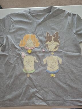 Gray Short Sleeve Tee with Pastel Puppy Embroidery